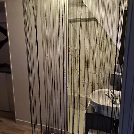 Apartment Jacuzzi Au Plaisir Amoureux Le Plessis-Grohan