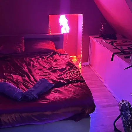 Apartment Jacuzzi Au Plaisir Amoureux *