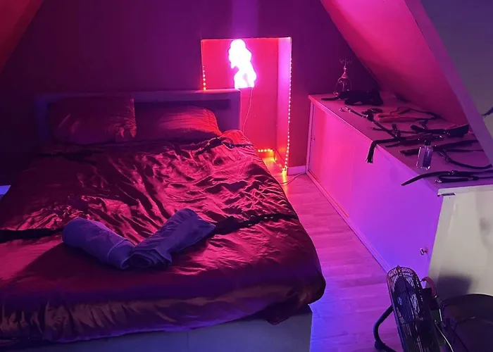 Appartamento Jacuzzi Au Plaisir Amoureux *